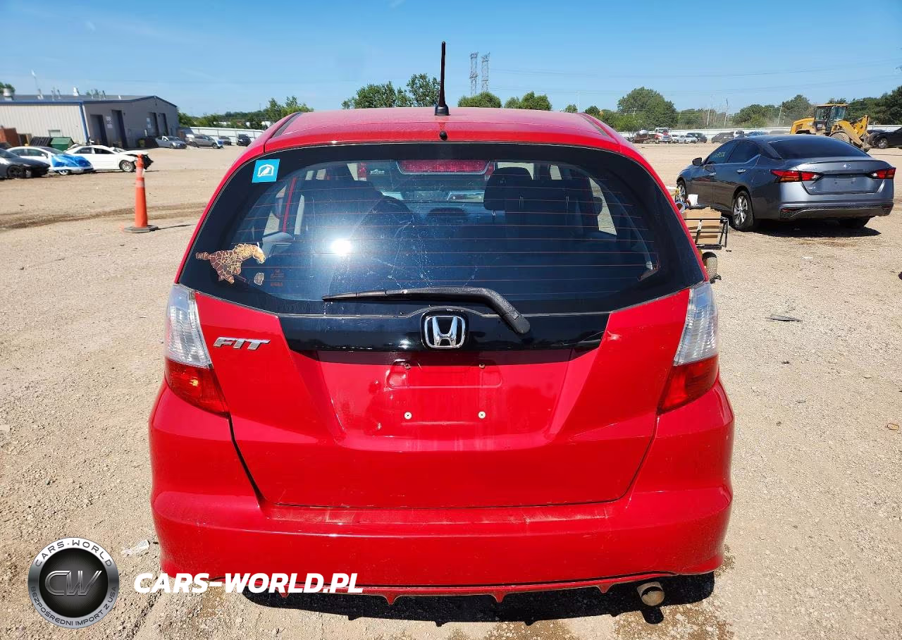 2013 Honda Fit VIN:JHMGE8H36DC068836 - 6
