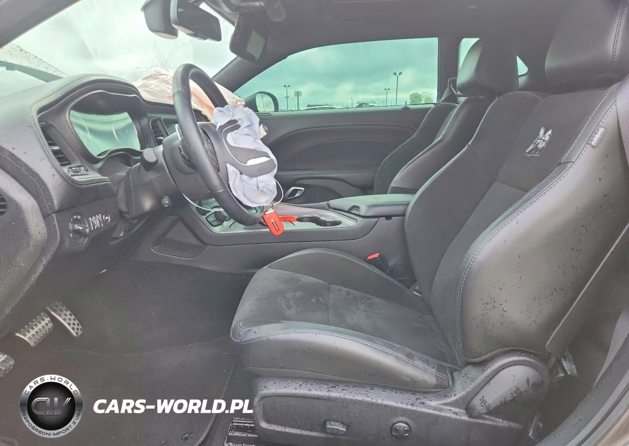 2023 Dodge Challenger R-T Scat Pack VIN:2C3CDZFJ6PH685654 - 7