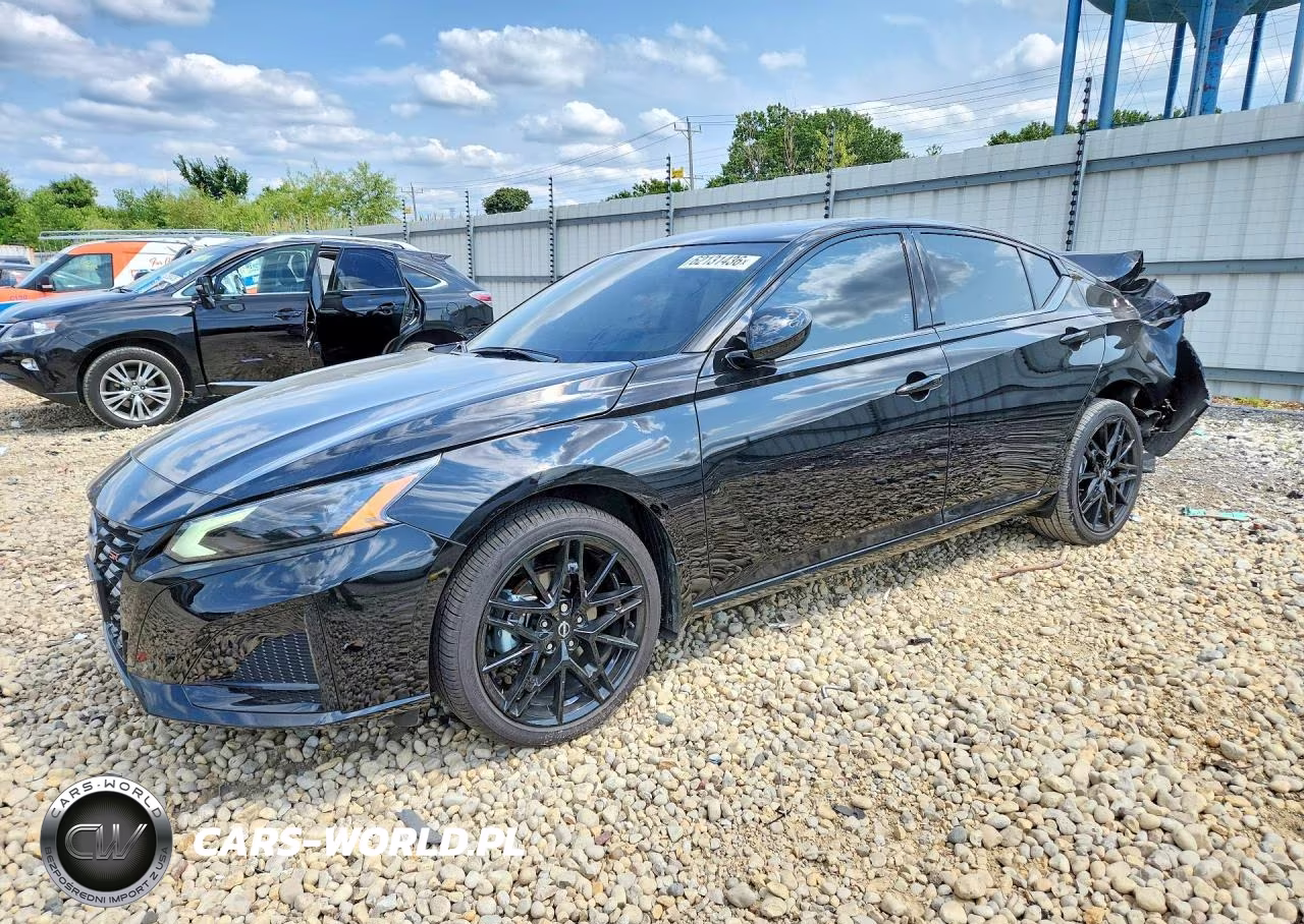 2026 Nissan Altima Sr