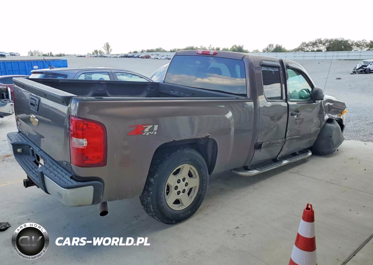 2007 Chevrolet Silverado K1500 VIN:1GCEK19007Z621642 - 3