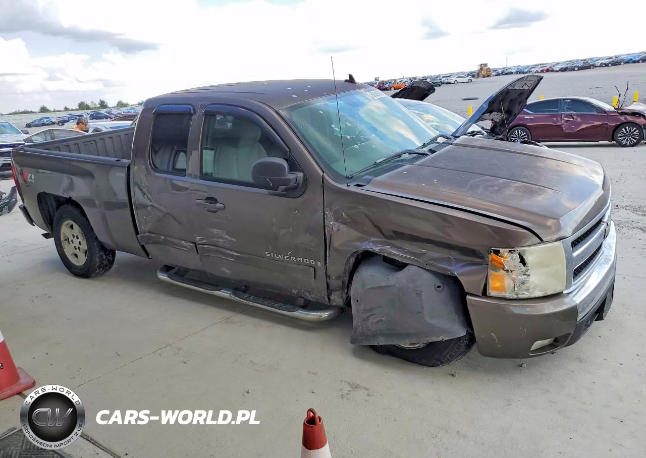 2007 Chevrolet Silverado K1500 VIN:1GCEK19007Z621642 - 4