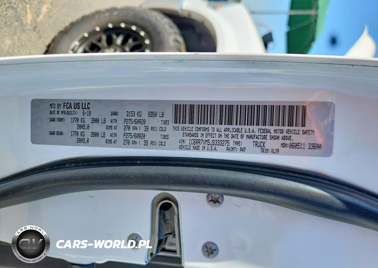 2018 Ram 1500 Laramie VIN:1C6RR7VM5JS333275 - 12