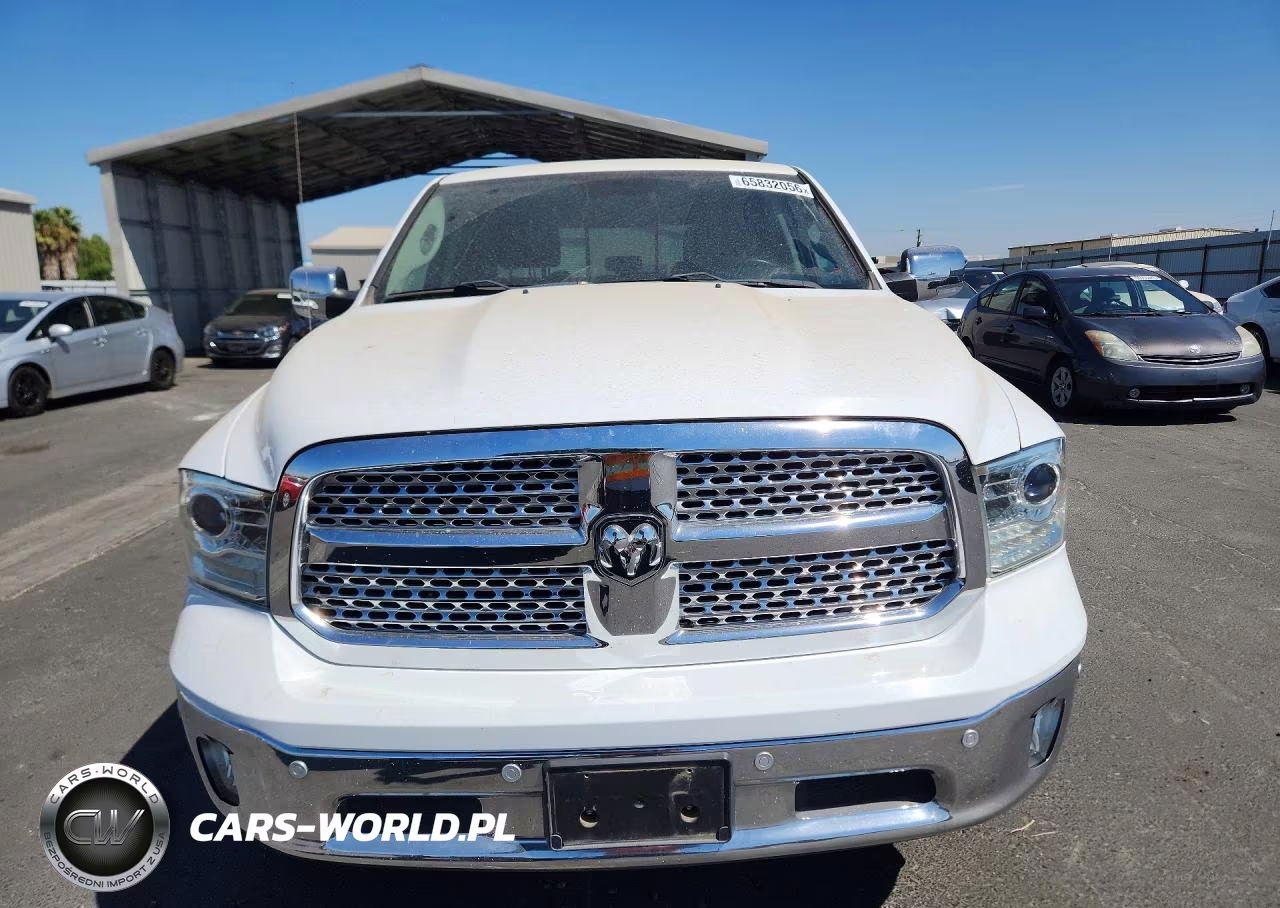 2018 Ram 1500 Laramie VIN:1C6RR7VM5JS333275 - 5