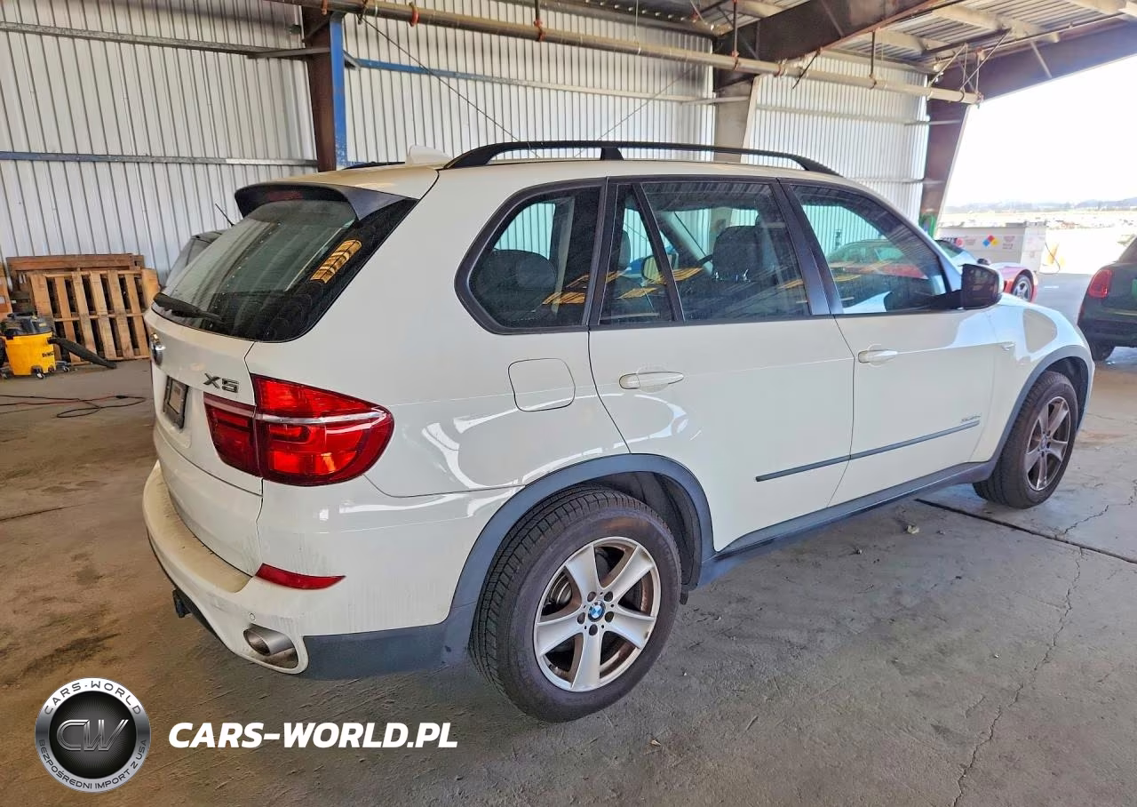 2011 BMW X5 xDrive35D VIN:5UXZW0C52BL656942 - 3