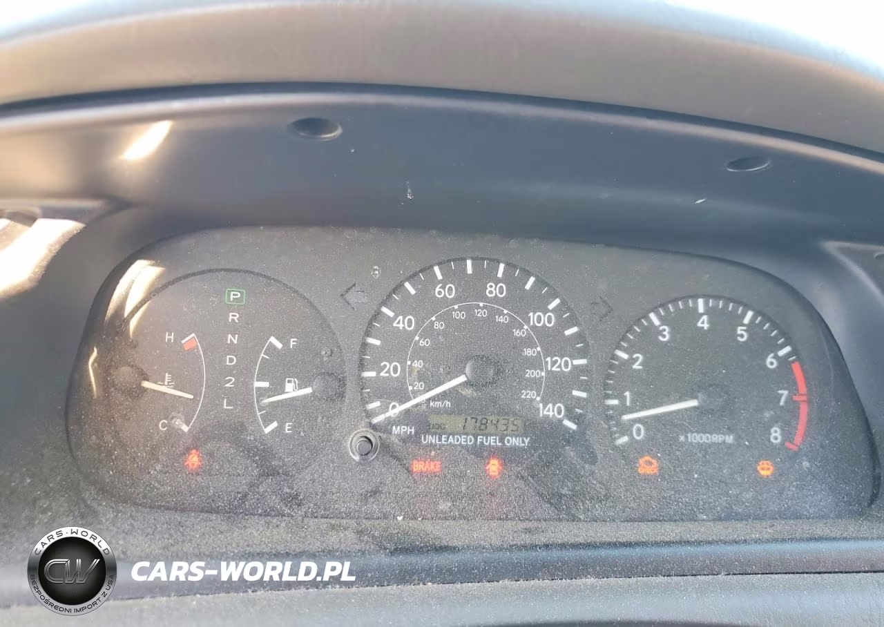 1999 Toyota Camry Le VIN:4T1BG28K4XU565856 - 9