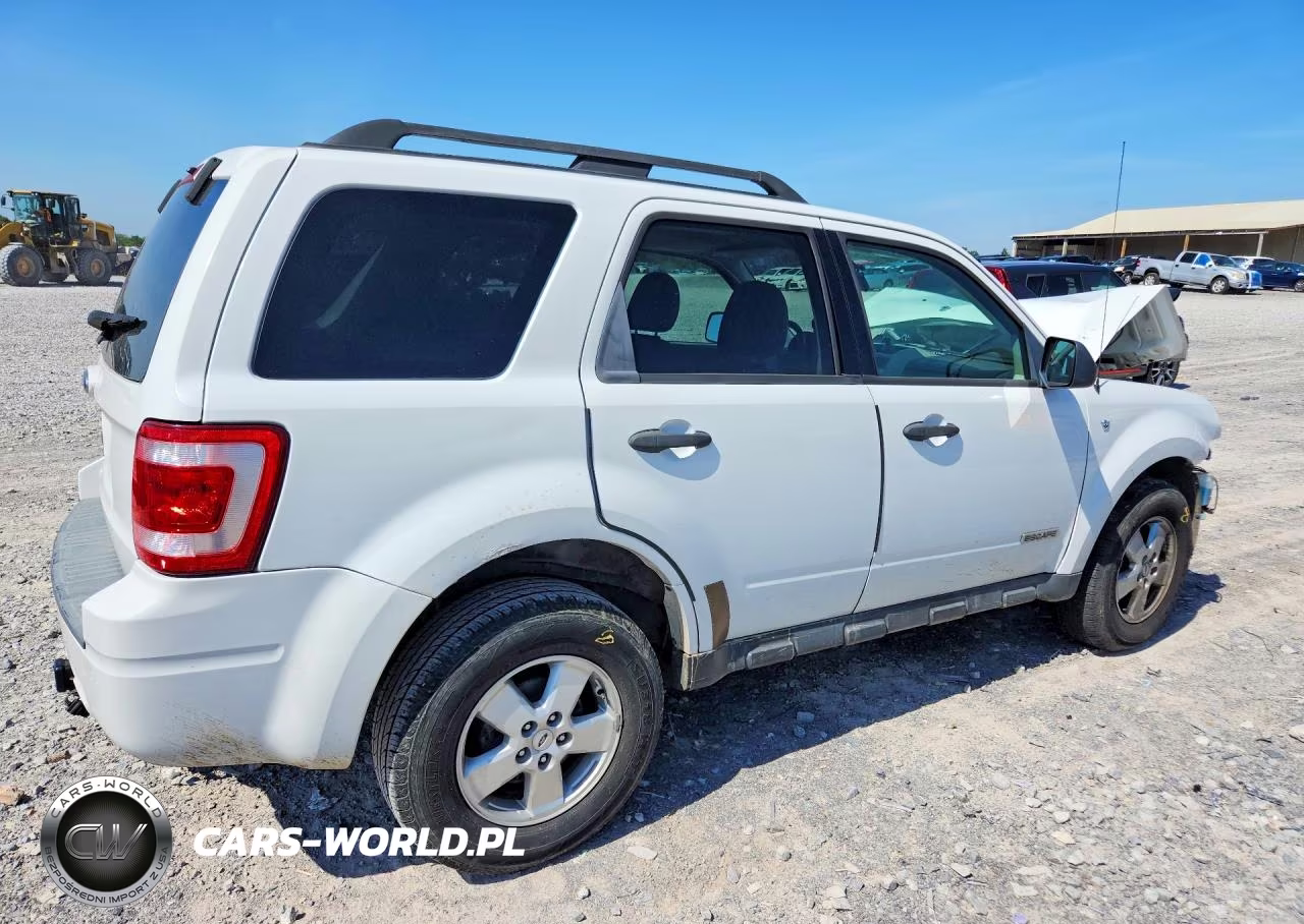 2008 Ford Escape Xlt VIN:1FMCU03148KB08610 - 3