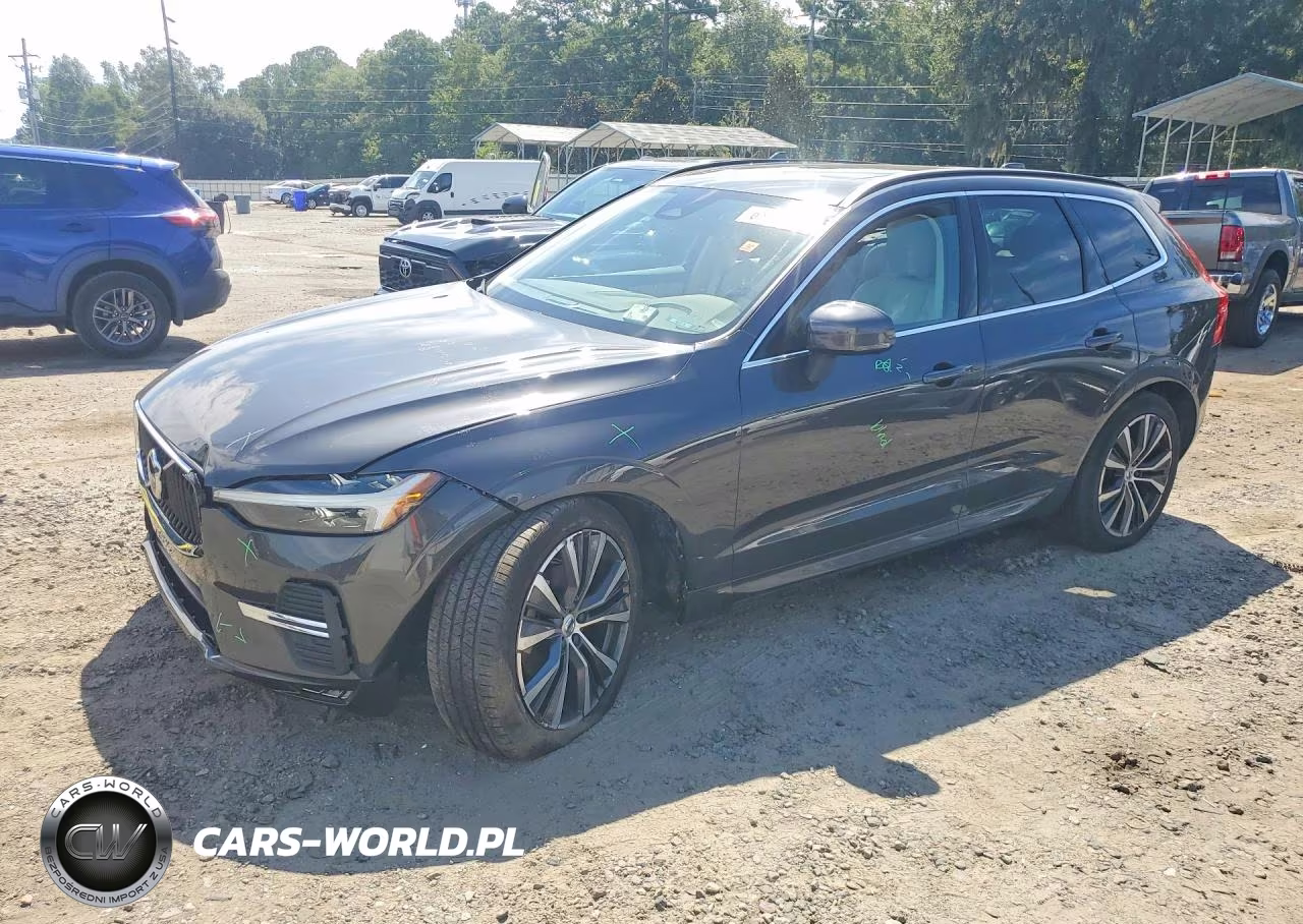 2022 Volvo Xc60 B5 Momentum – zdjęcie 1 z 12