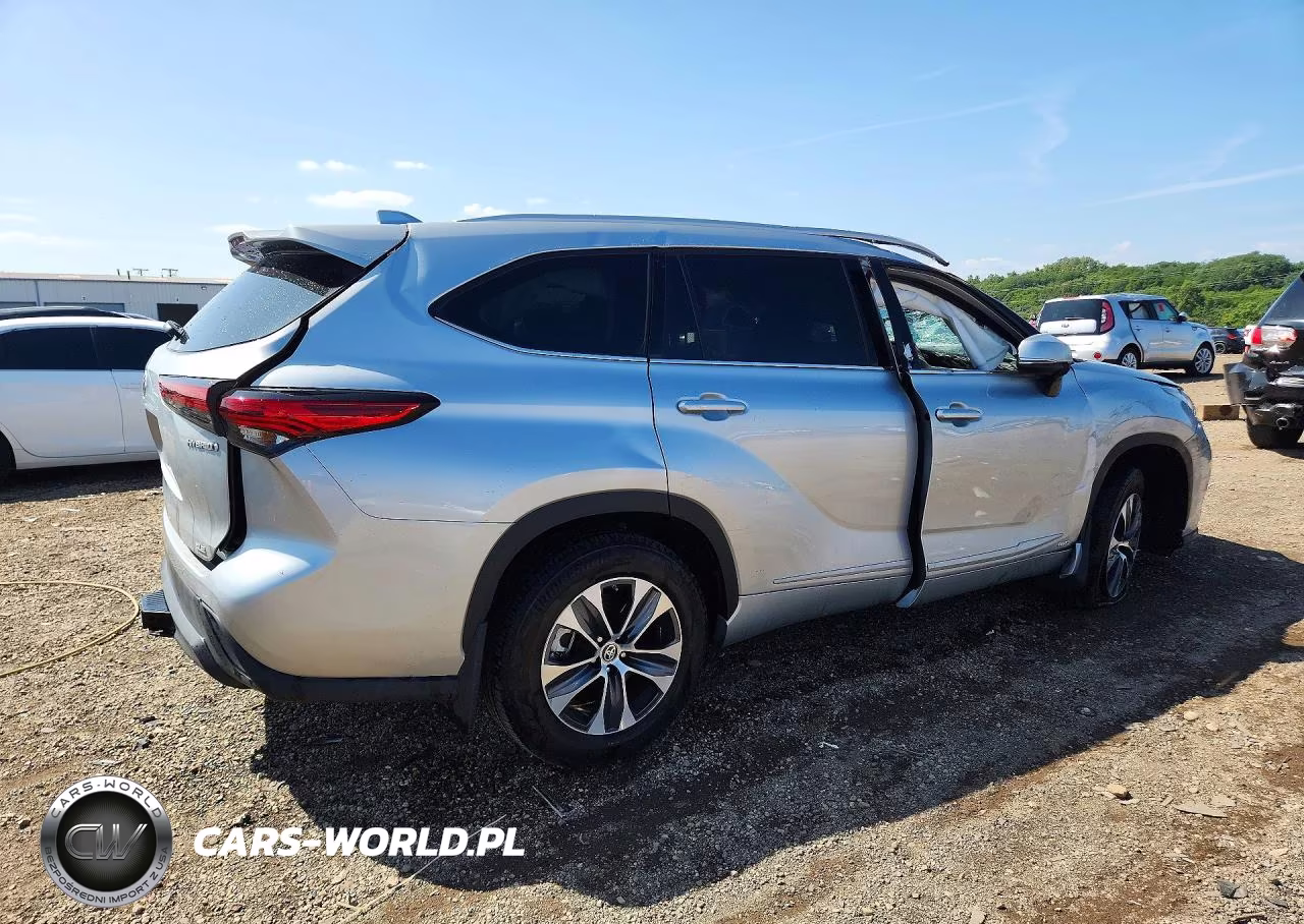 2022 Toyota Highlander Hybrid Xle VIN:5TDHBRCH6NS557583 - 3