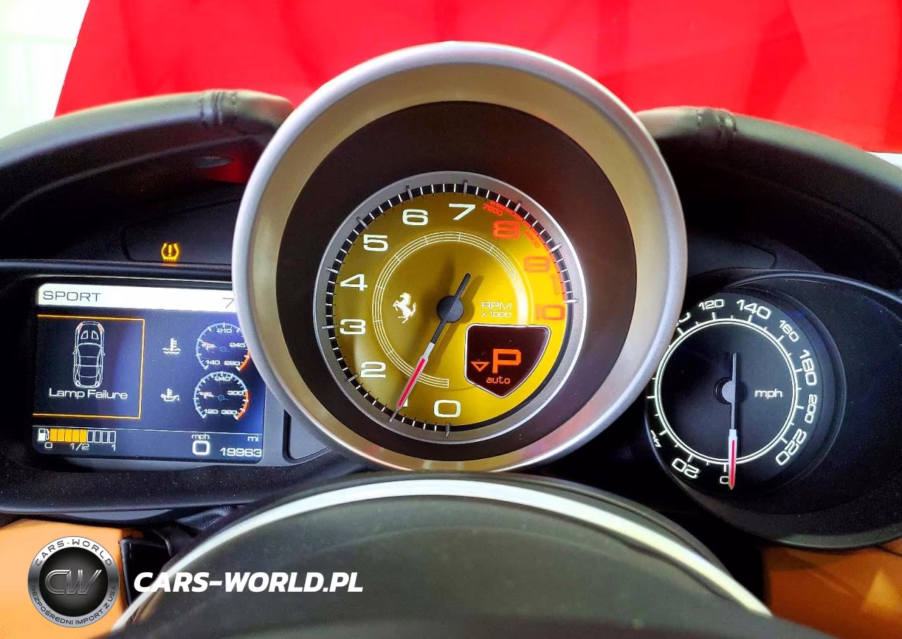 2017 Ferrari California T VIN:ZFF77XJAXH0226117 - 9