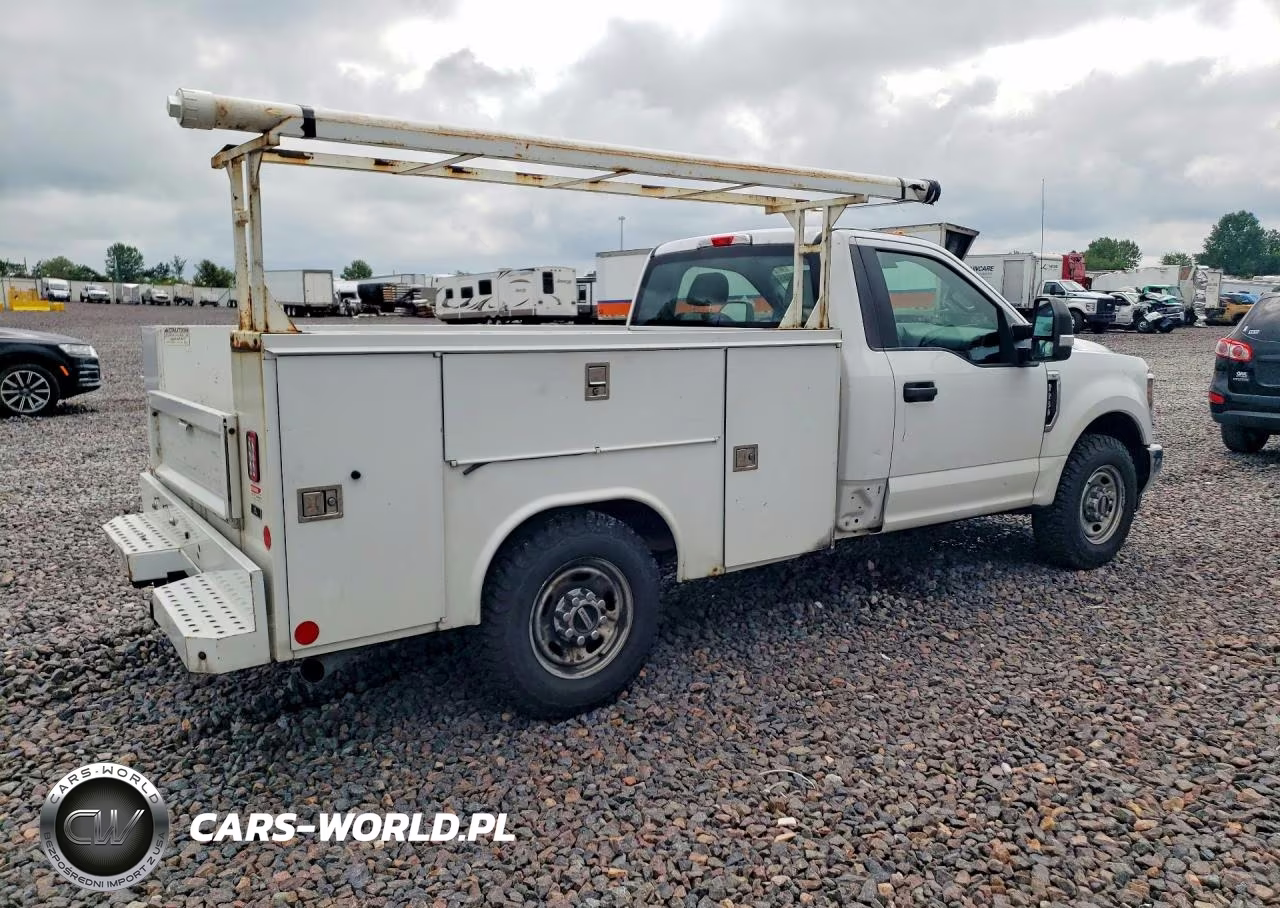 2019 Ford F250 Super Duty VIN:1FDBF2A67KEG21369 - 3