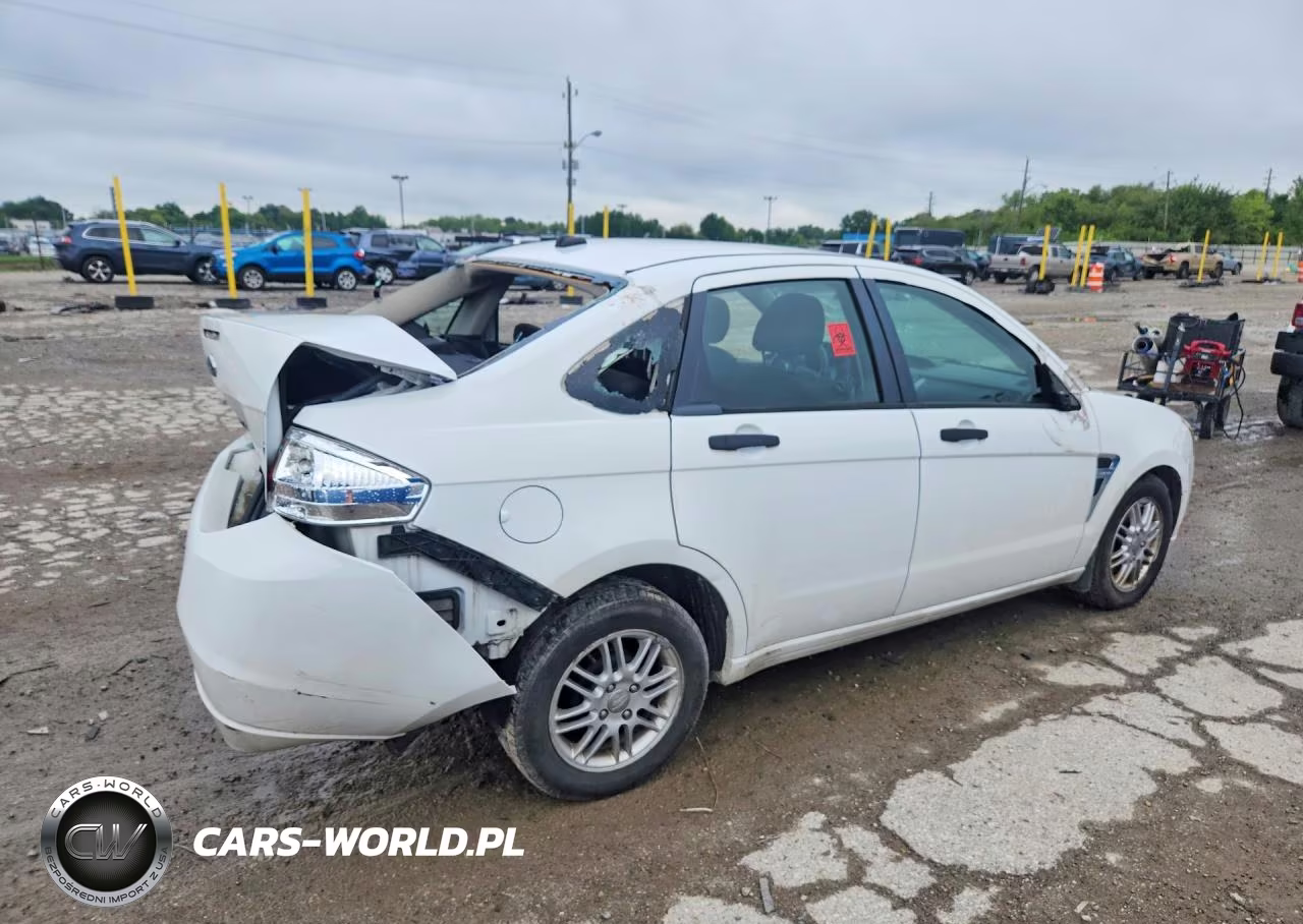2008 Ford Focus Se VIN:1FAHP35N28W199006 - 3