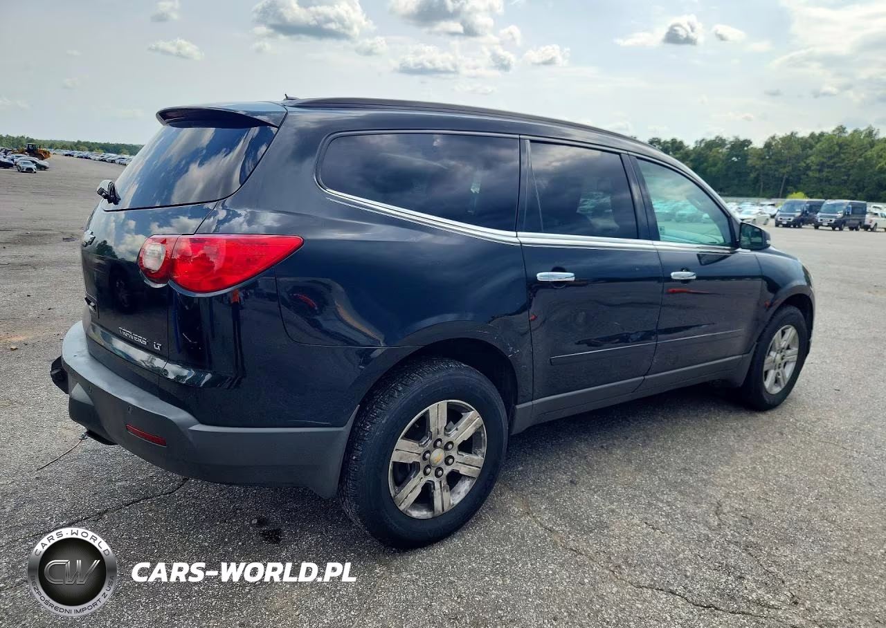 2011 Chevrolet Traverse Lt VIN:1GNKRGED0BJ147930 - 3