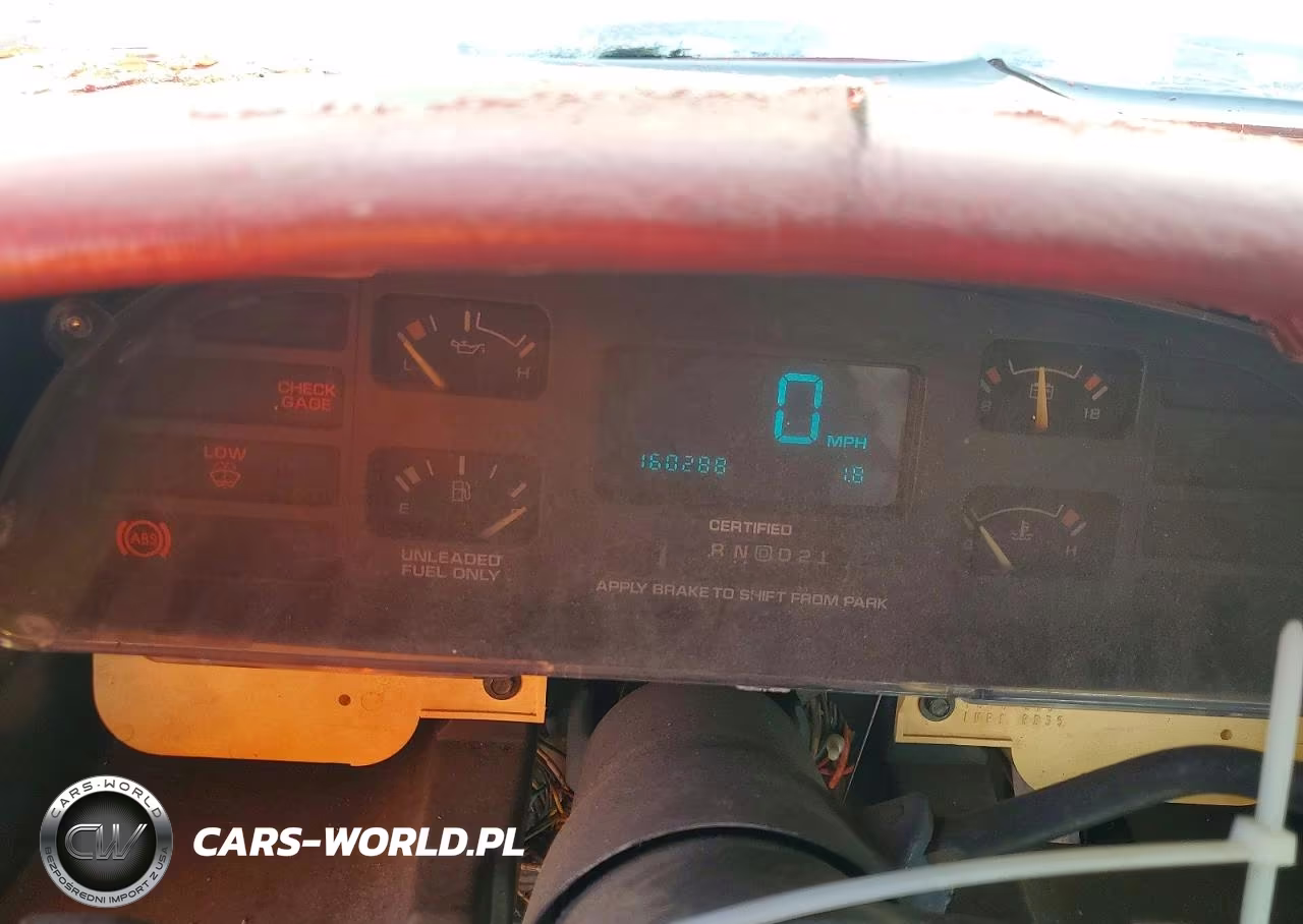 1994 Chevrolet Caprice Classic VIN:1G1BL52P0RR146701 - 9
