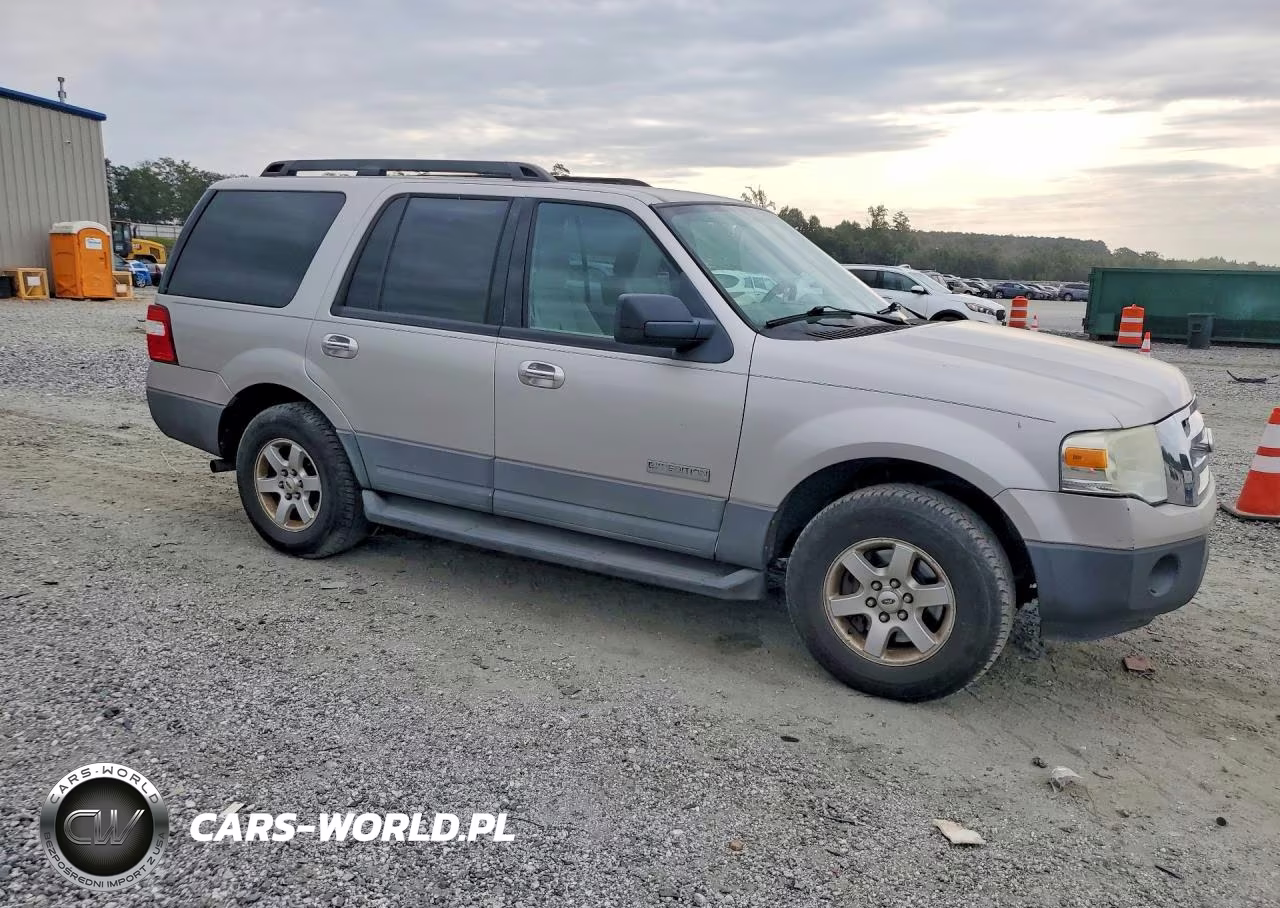 2007 Ford Expedition Xlt VIN:1FMFU15557LA43178 - 4