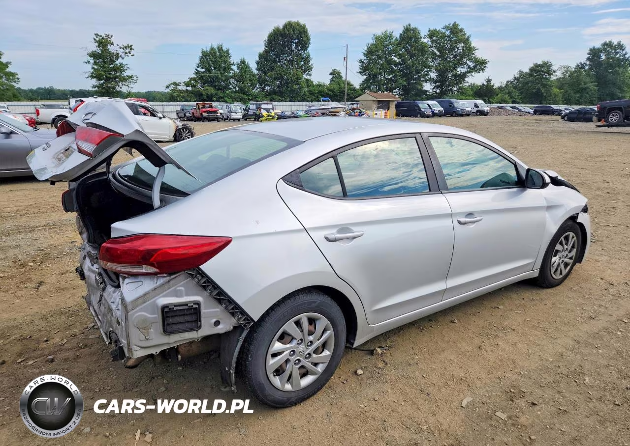 2018 Hyundai Elantra Se VIN:KMHD74LF8JU610612 - 3