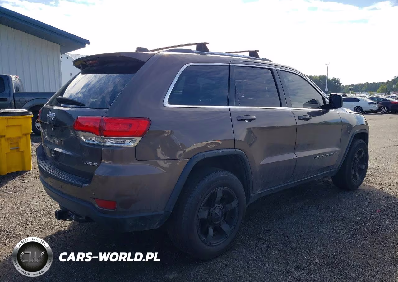 2019 Jeep Grand Cherokee Laredo VIN:1C4RJFAG7KC835386 - 3