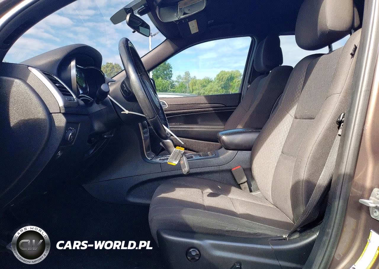 2019 Jeep Grand Cherokee Laredo VIN:1C4RJFAG7KC835386 - 7
