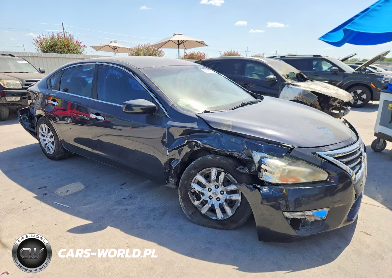2014 Nissan Altima 2.5 S VIN:1N4AL3AP7EC125887 - 4