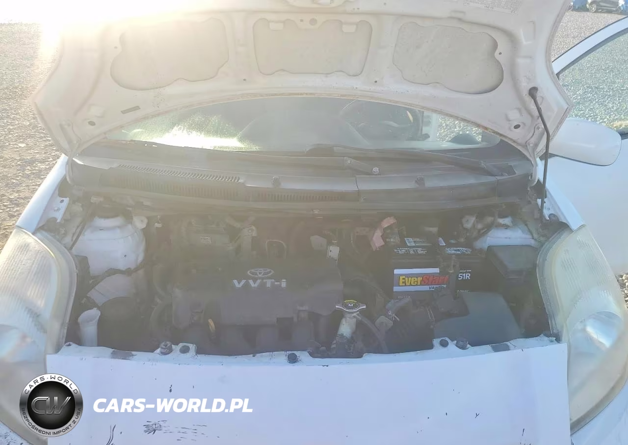 2011 Toyota Yaris Base VIN:JTDJT4K33B5336337 - 11