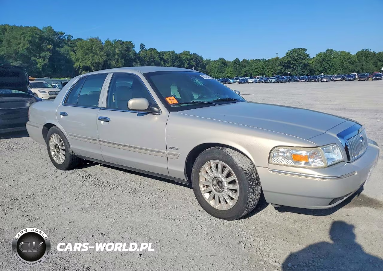 2009 Mercury Grand Marquis Ls VIN:2MEHM75V09X630800 - 4