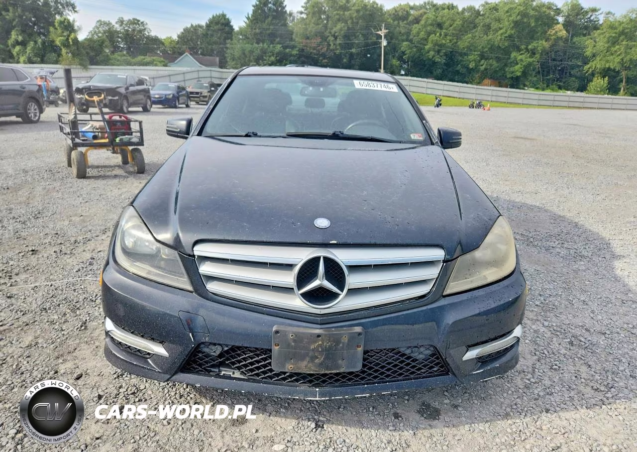 2012 Mercedes-Benz C 250 VIN:WDDGF4HB5CA624021 - 5