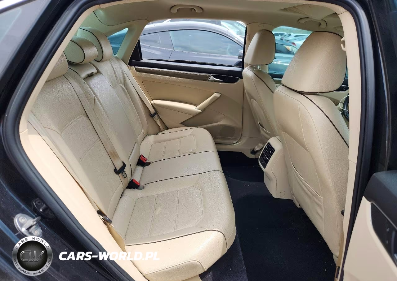 2017 Volkswagen Passat Se VIN:1VWBT7A37HC017712 - 10