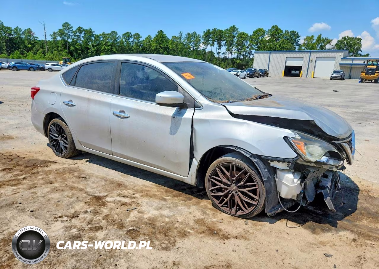 2018 Nissan Sentra S VIN:3N1AB7AP6JY330397 - 4