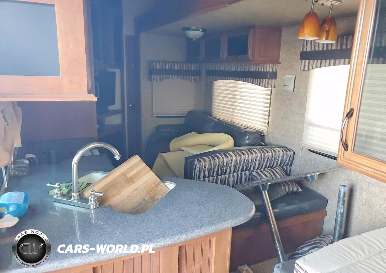 2016 Forest River Sandpiper Camper VIN:4X4FSAM24GJ031854 - 5