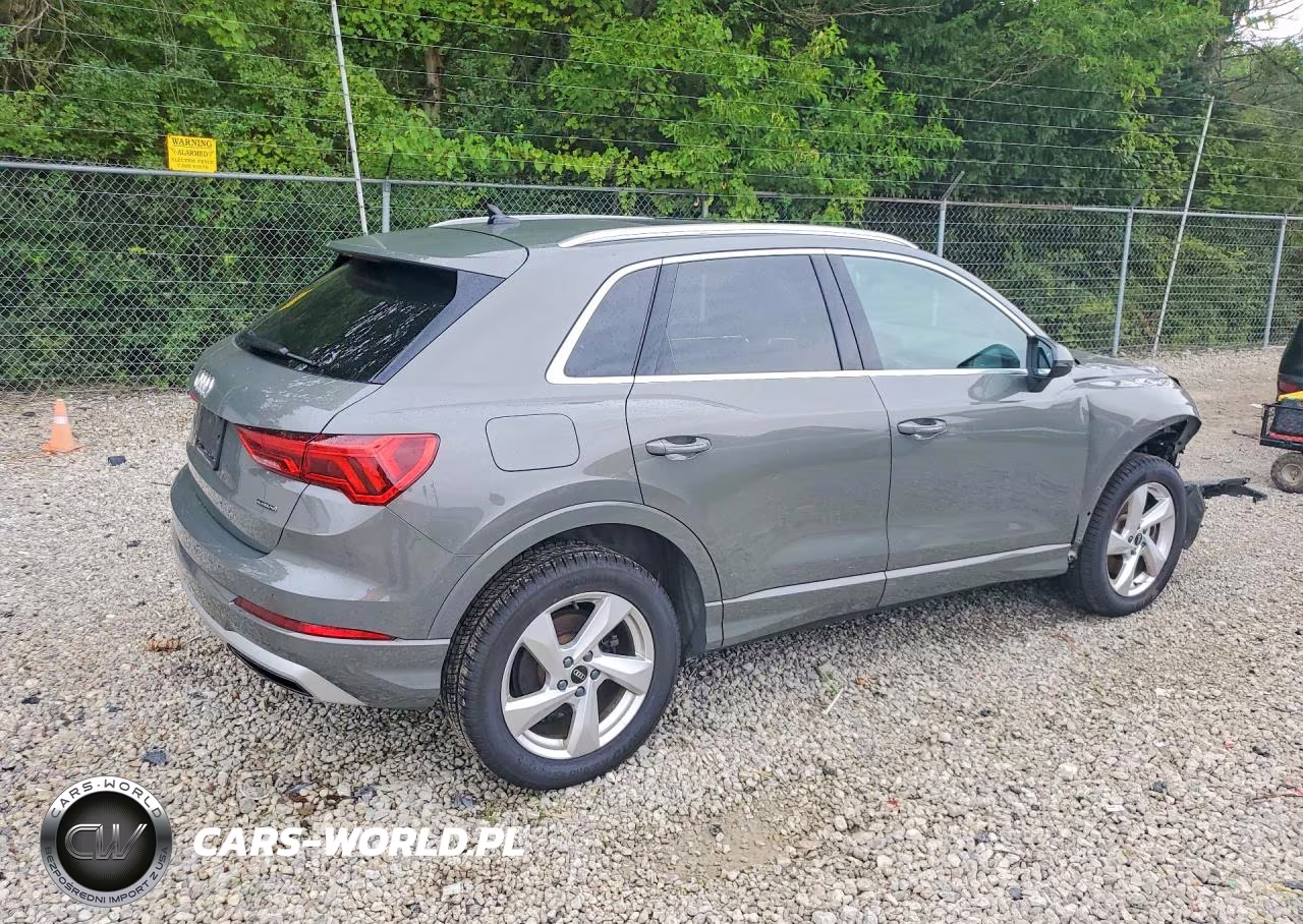 2022 Audi Q3 Premium 40 VIN:WA1AUCF3XN1002667 - 3