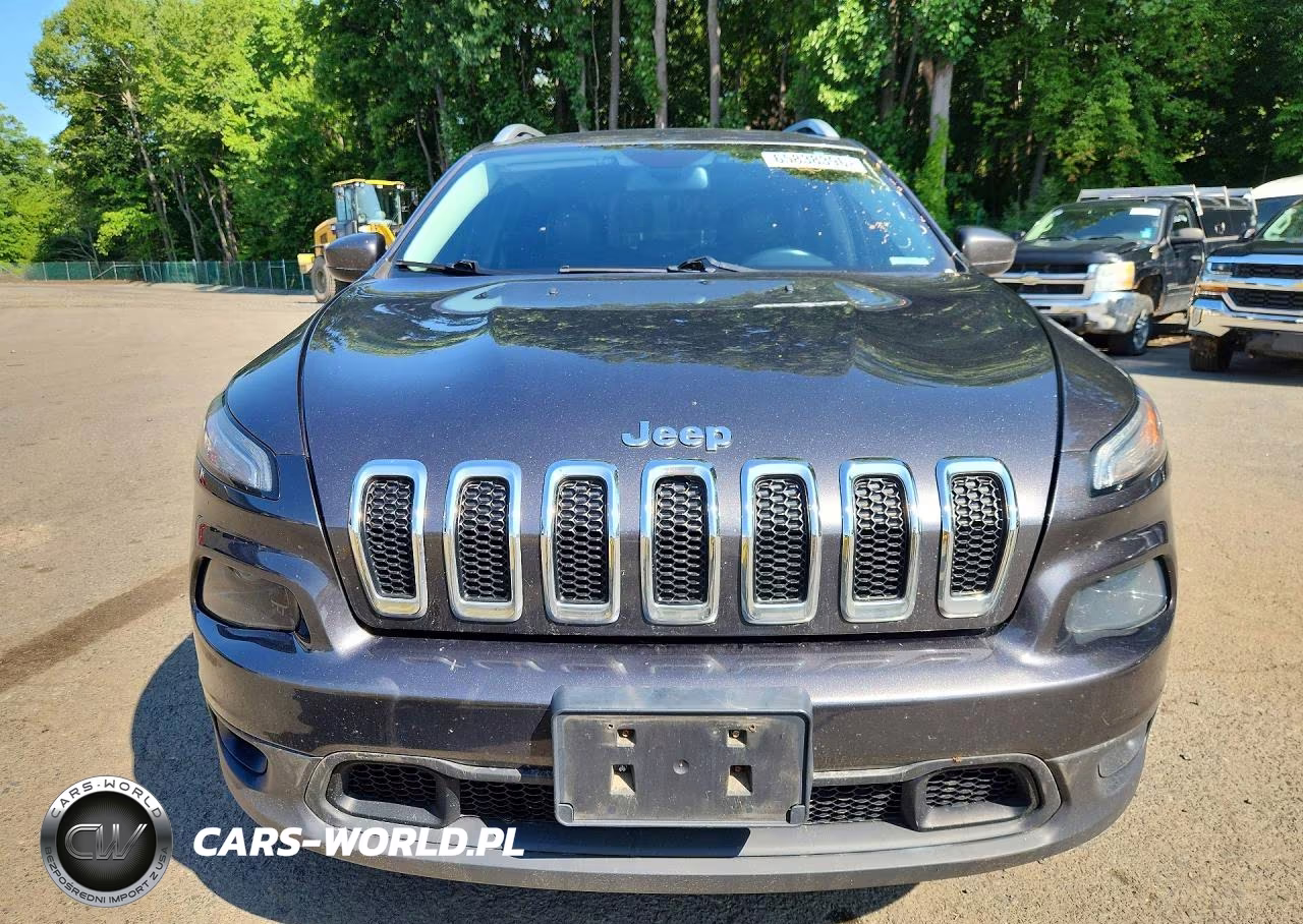 2018 Jeep Cherokee Latitude Plus VIN:1C4PJMLB3JD613210 - 5