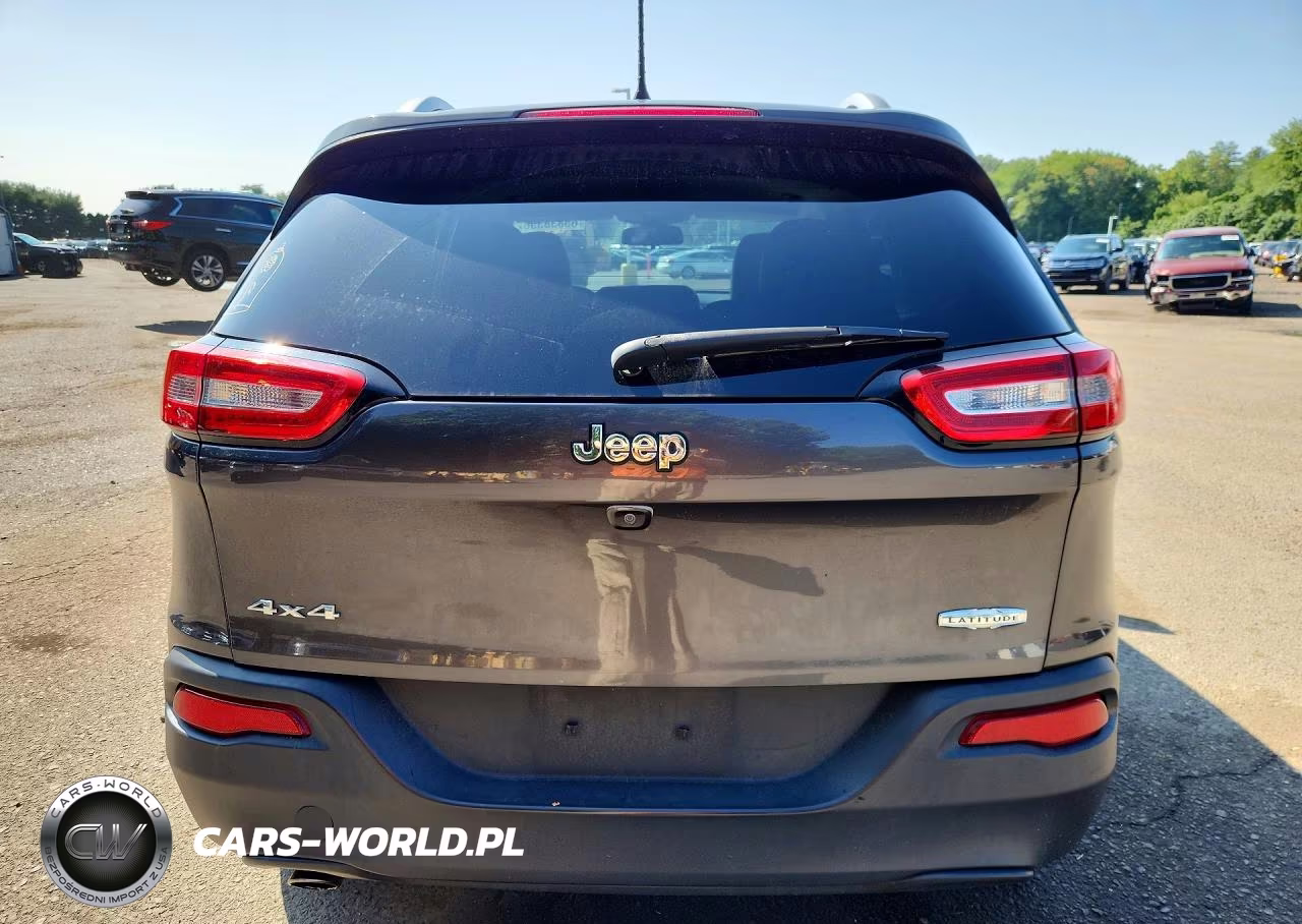 2018 Jeep Cherokee Latitude Plus VIN:1C4PJMLB3JD613210 - 6