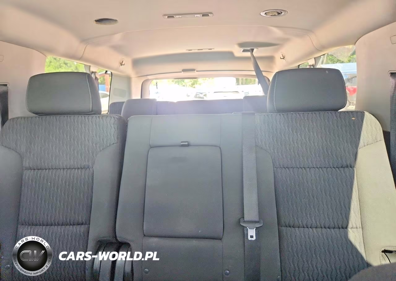 2018 Chevrolet Suburban C1500 Ls VIN:1GNSCGEC5JR383224 - 10