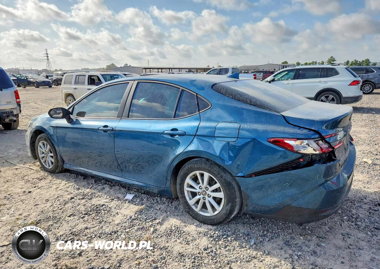 2026 Toyota Camry Le VIN:4T1DAACK2TU228270 - 2
