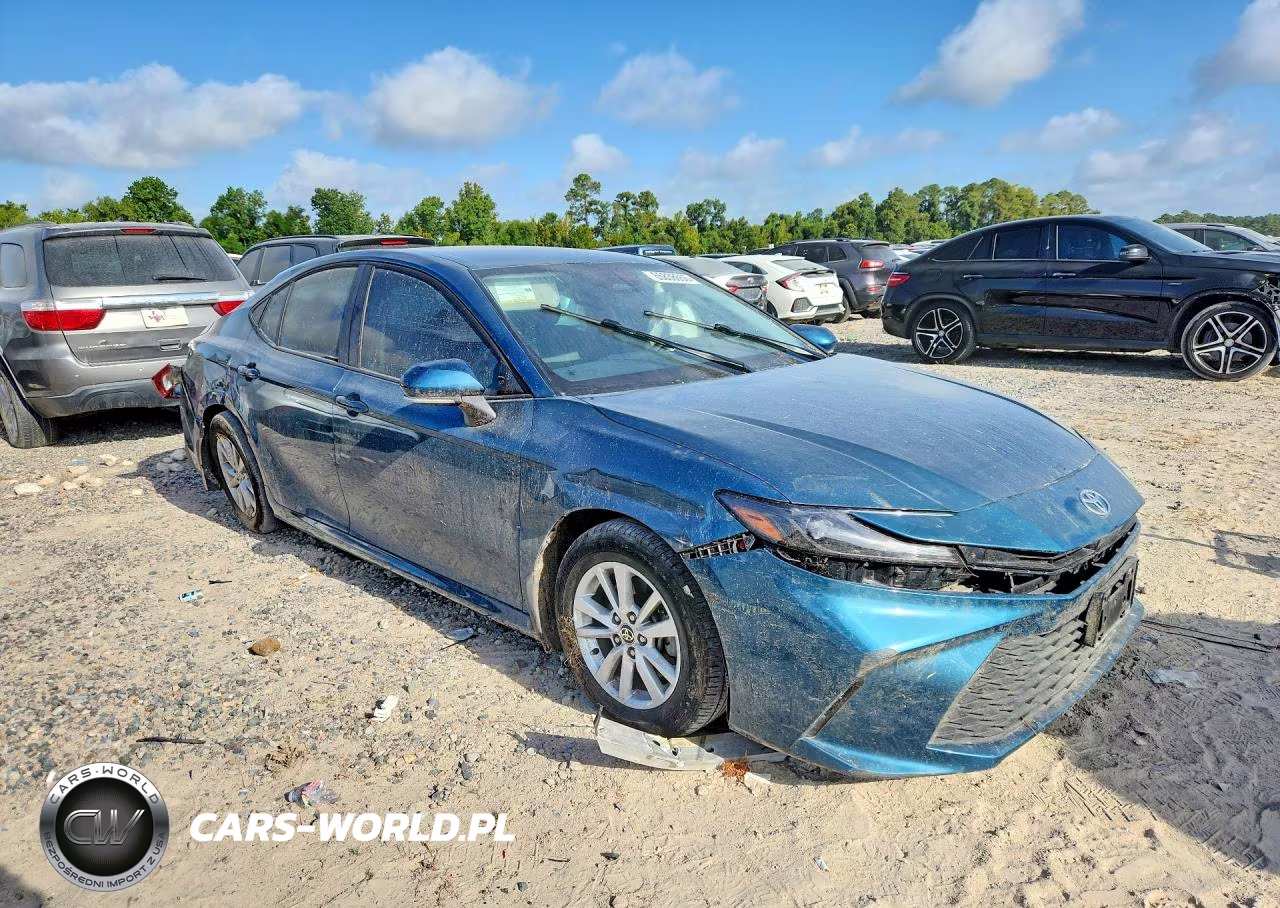 2026 Toyota Camry Le VIN:4T1DAACK2TU228270 - 4