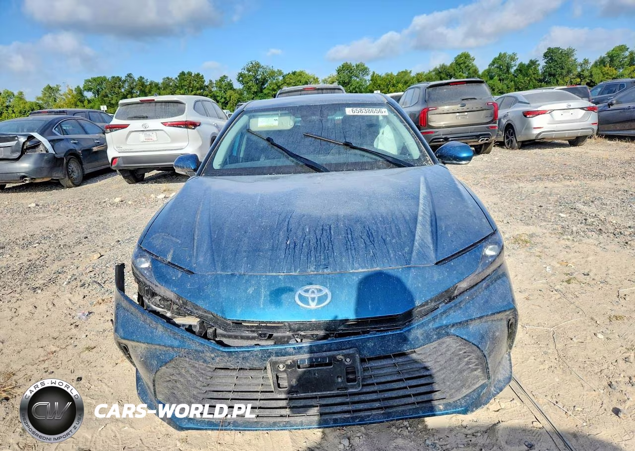 2026 Toyota Camry Le VIN:4T1DAACK2TU228270 - 5