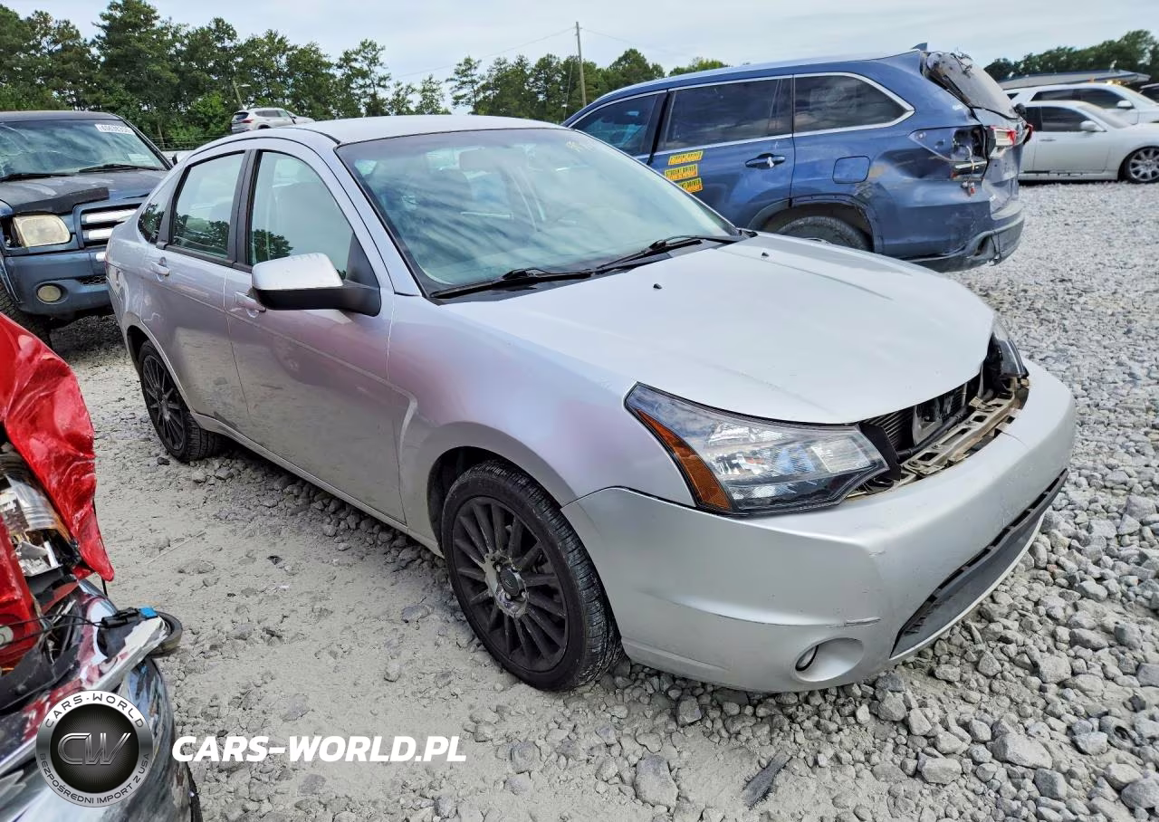 2011 Ford Focus Ses VIN:1FAHP3GN8BW132723 - 4