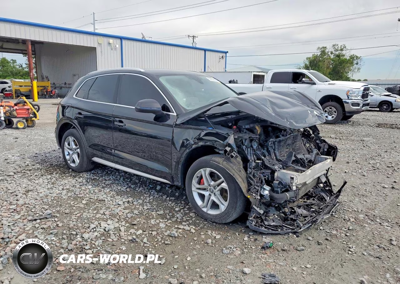 2019 Audi Q5 Premium VIN:WA1ANAFY2K2125172 - 4
