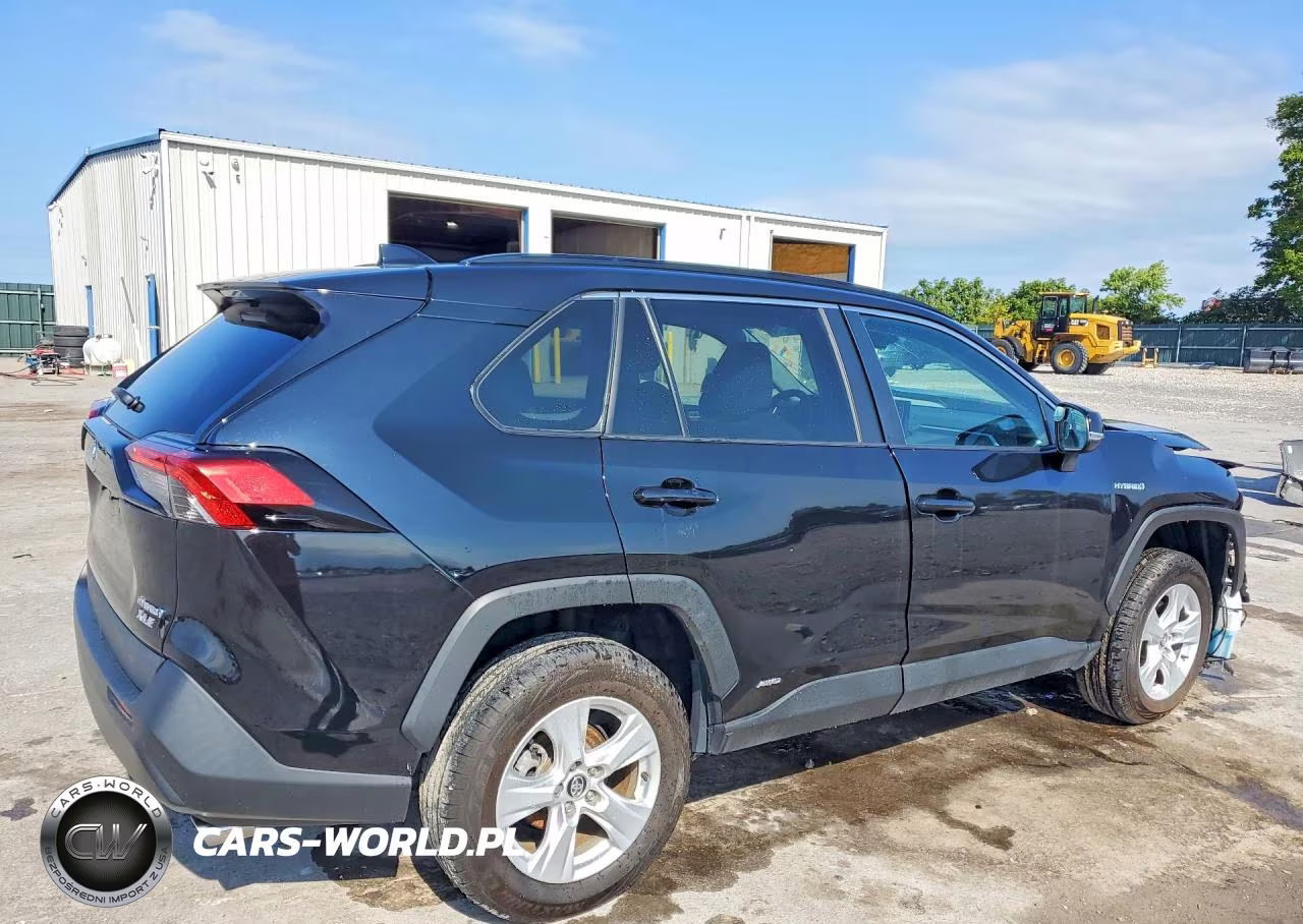 2020 Toyota Rav4 Hybrid Xle VIN:2T3R6RFV6LW001070 - 3