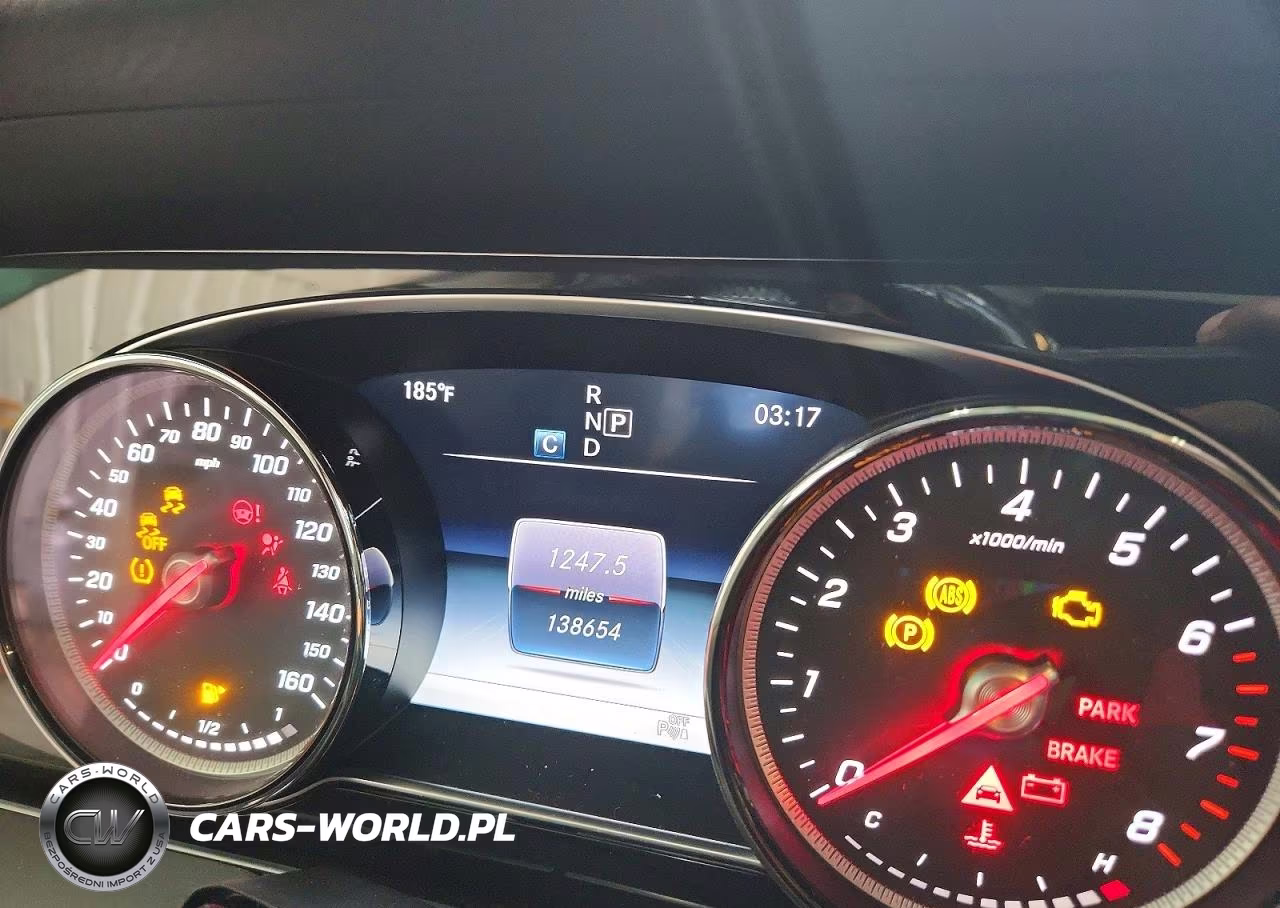 2017 Mercedes-Benz E 300 4Matic VIN:WDDZF4KB6HA135796 - 9