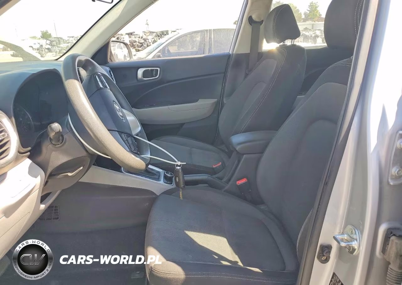 2020 Hyundai Venue Sel VIN:KMHRC8A35LU025393 - 7