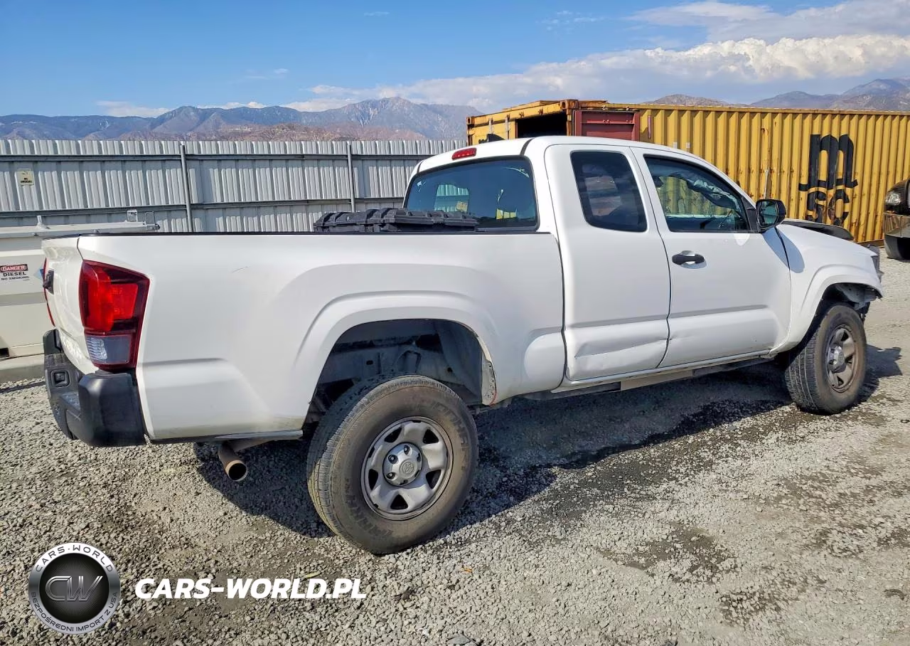 2018 Toyota Tacoma Sr VIN:5TFRX5GN0JX107575 - 3