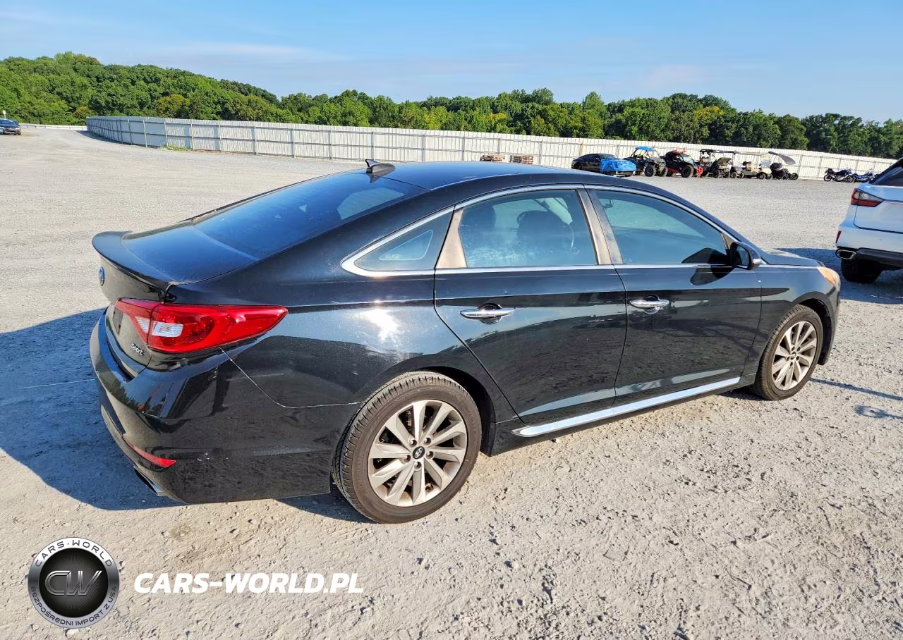 2016 Hyundai Sonata Sport VIN:5NPE34AF2GH406348 - 3