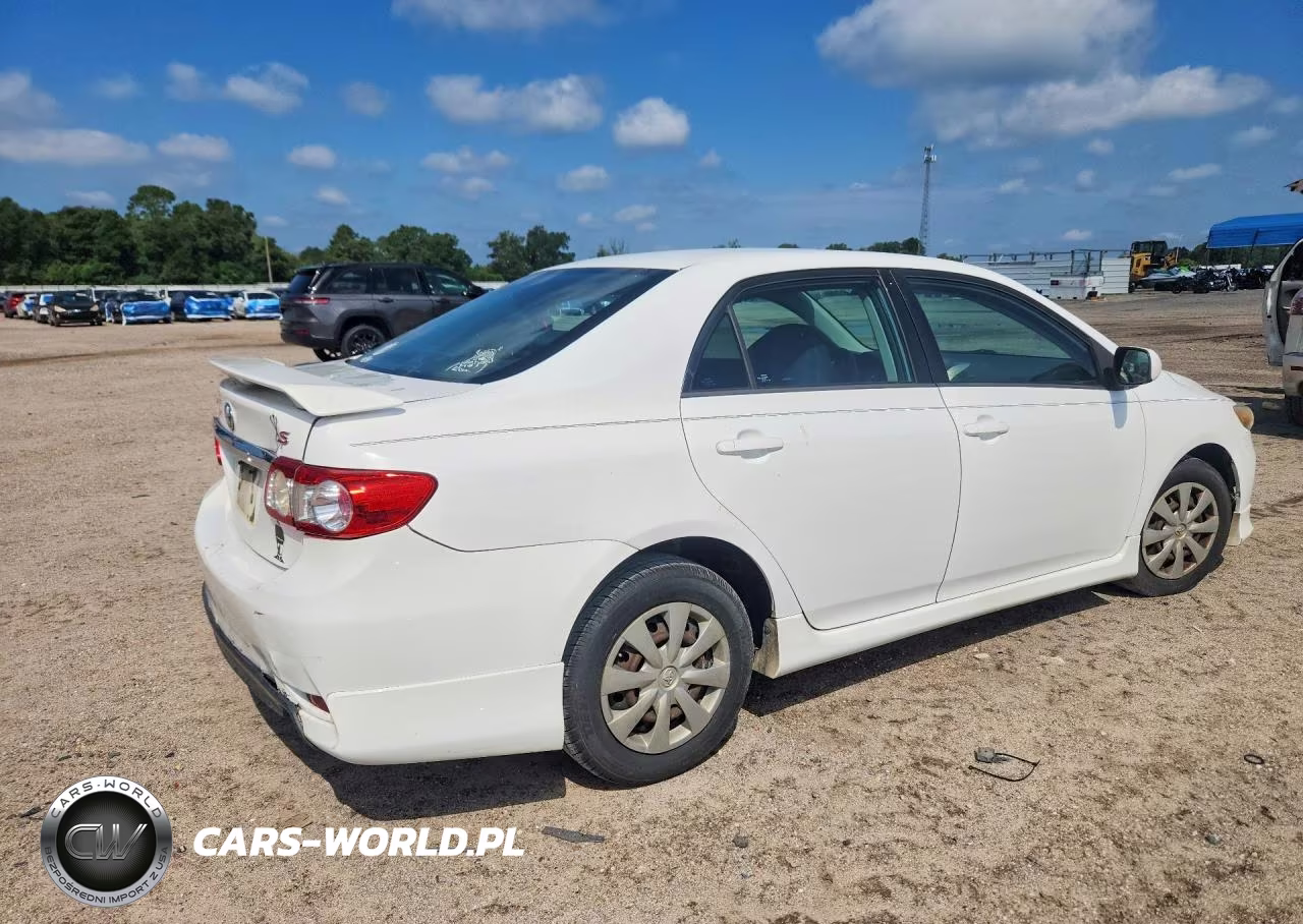 2013 Toyota Corolla S VIN:5YFBU4EE4DP201310 - 3