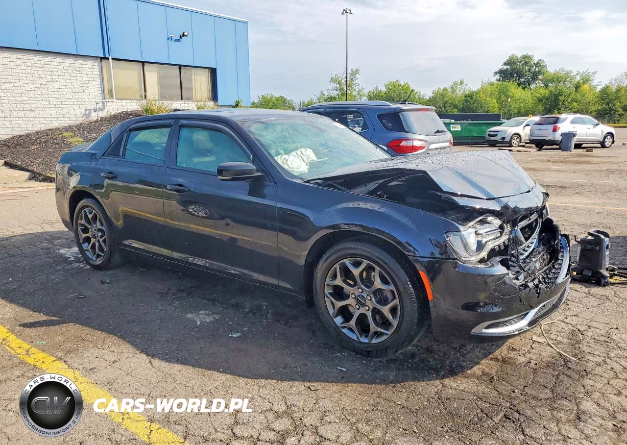 2016 Chrysler 300 S VIN:2C3CCAGG9GH349407 - 4