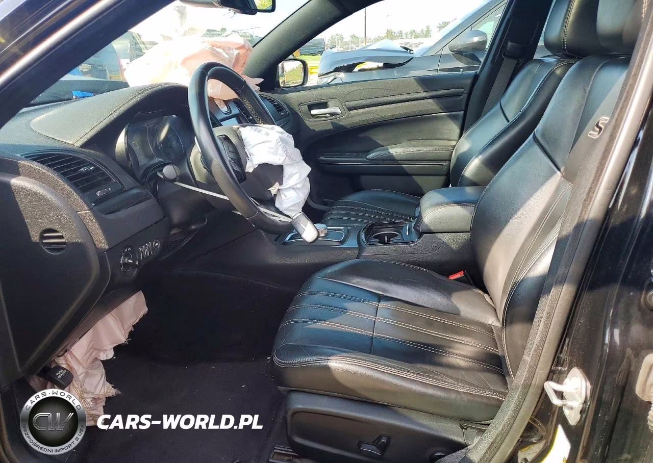 2016 Chrysler 300 S VIN:2C3CCAGG9GH349407 - 7
