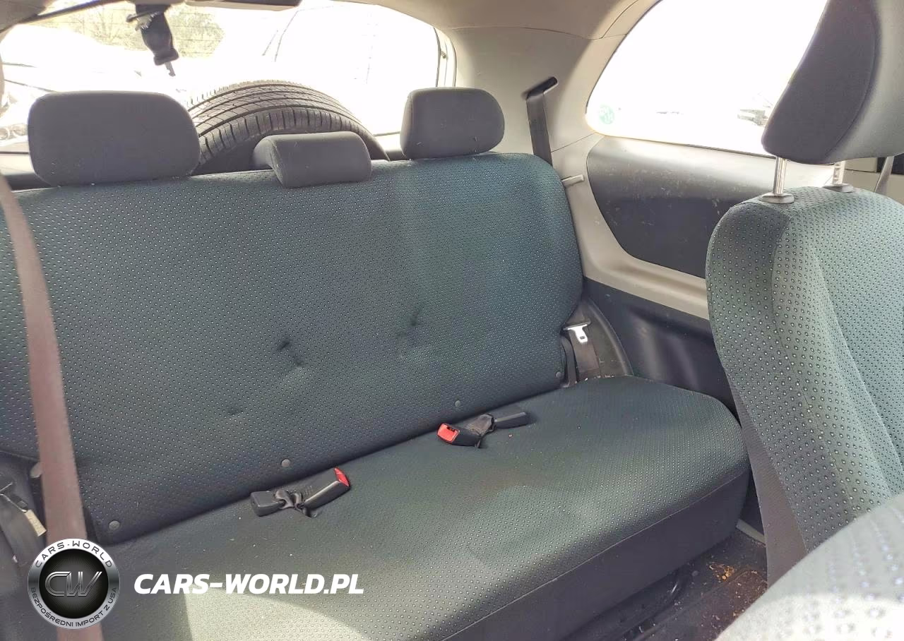 2008 Toyota Yaris Base VIN:JTDJT923385201770 - 11