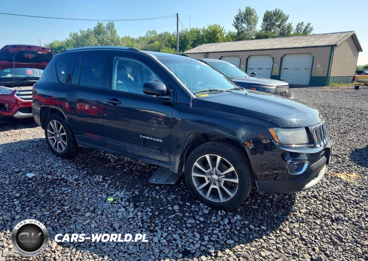 2016 Jeep Compass Latitude VIN:1C4NJDEB1GD598865 - 4