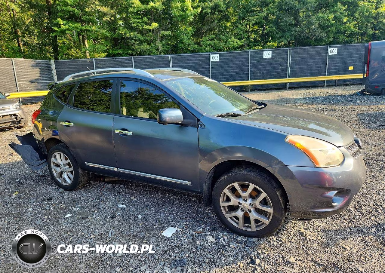 2013 Nissan Rogue S VIN:JN8AS5MV3DW647839 - 4