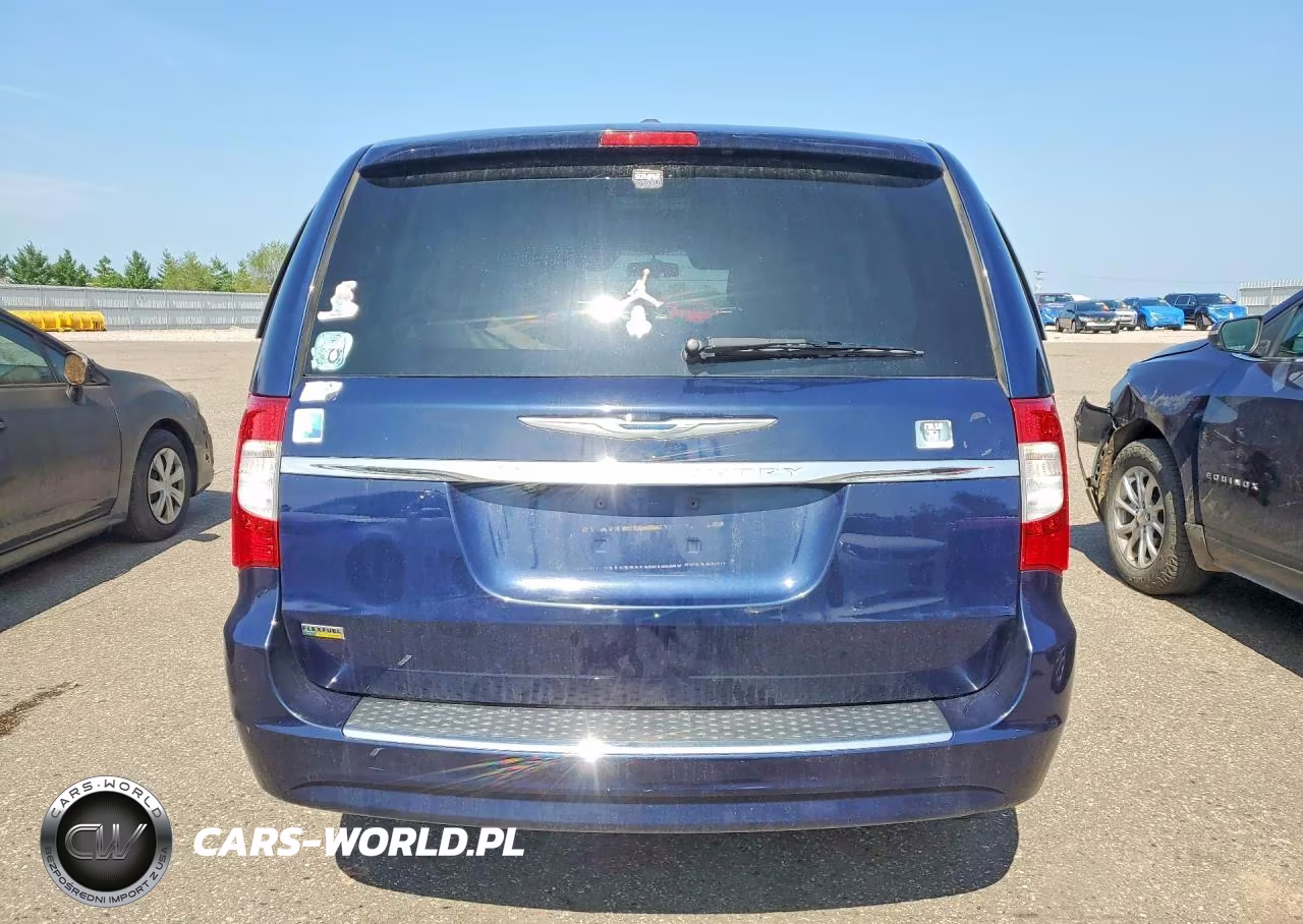 2015 Chrysler Town & Country Touring VIN:2C4RC1BG8FR645153 - 6