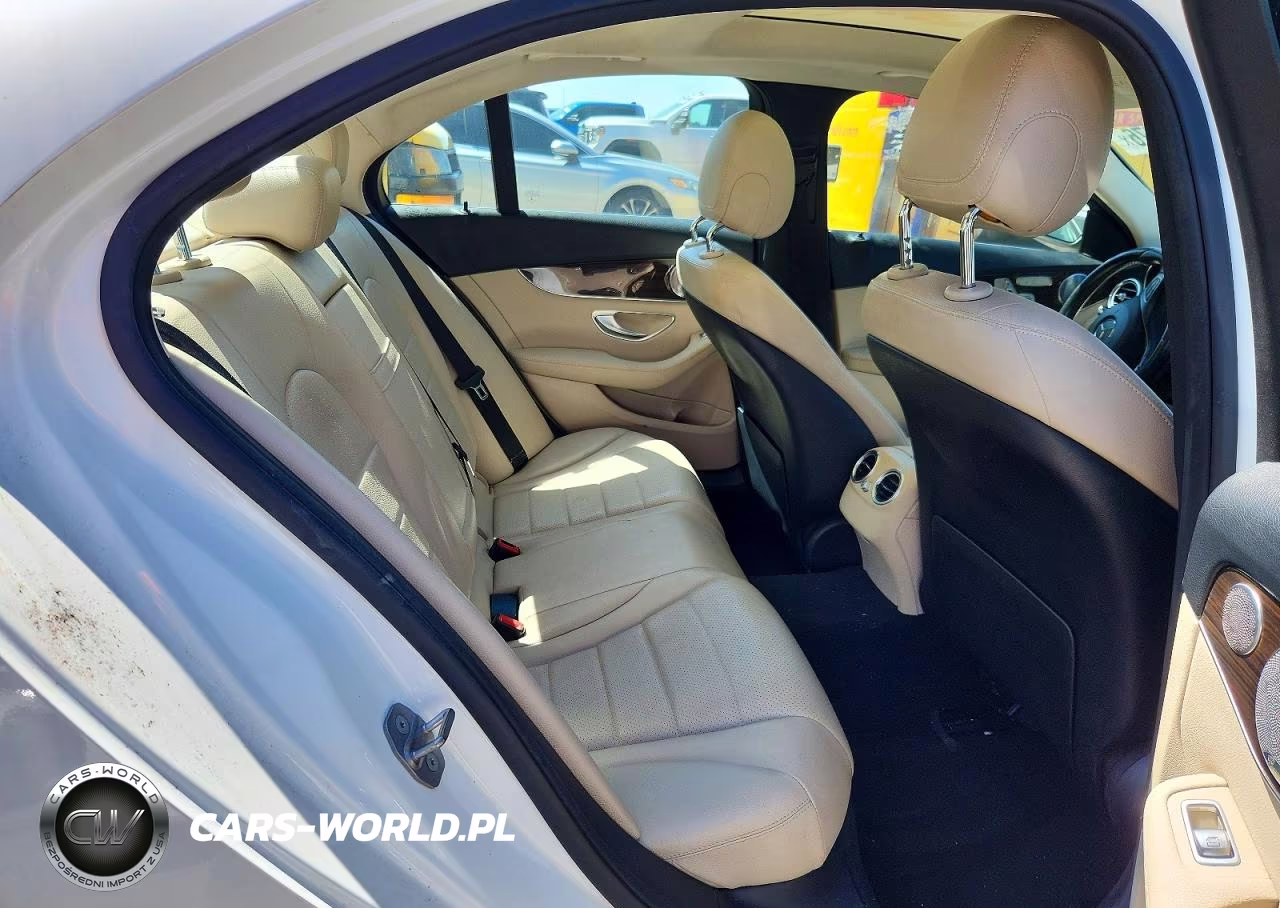 2017 Mercedes-Benz C 300 4Matic VIN:55SWF4KB8HU180726 - 10
